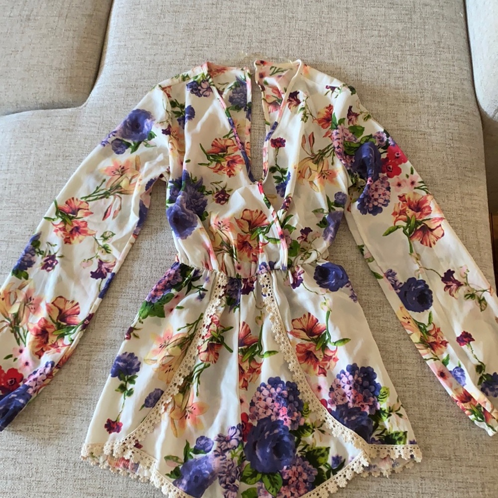 🪞 dreamy statement sleeve romper - Picture 5 of 10